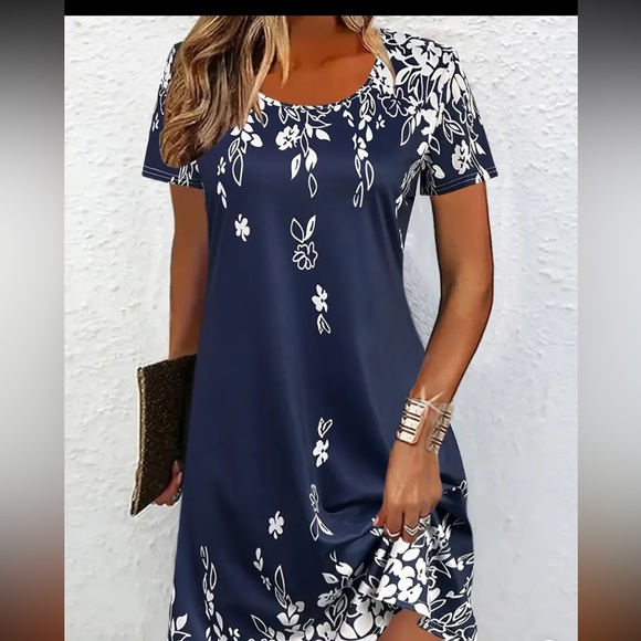Dresses & Skirts - 💕 Stylish Floral Print Relaxed Fit Dress